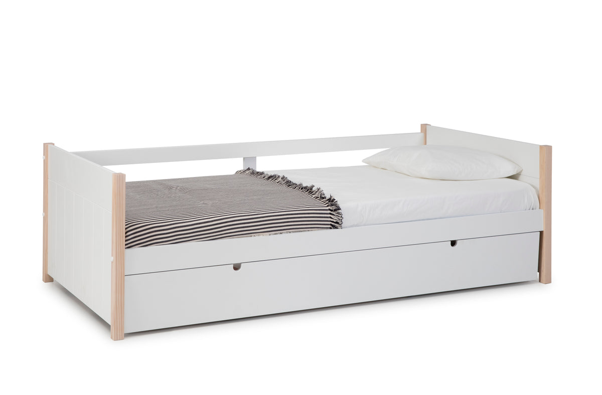 Cama Nori